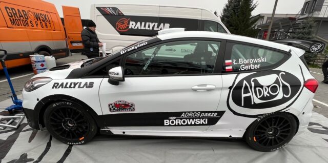auto Łukasza Borowskiego z WRC Pleszew startującego w 60. Rajdzie Barbórka w Warszawie