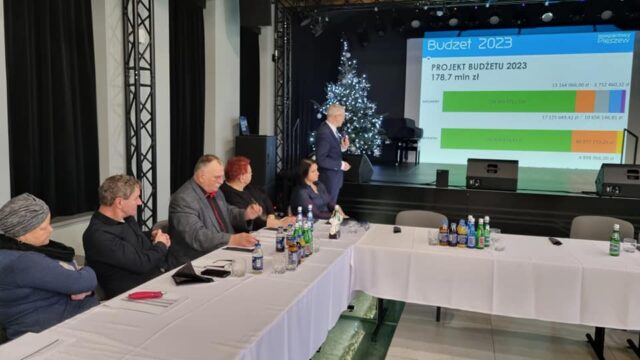 spotkanie z sołtysami i przewodniczącymi osiedli Miasta i Gminy Pleszew oraz omówienie przez burmistrza MiG Plesszew najważniejszych kwestii, szczególnie budżetowych
