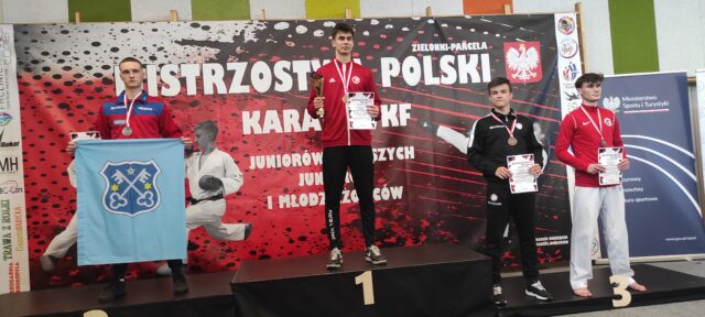 Mistrzostwa Polski Karate WKF z udziałem zawodników Pleszewskiego Klubu Karate, podium kategorii U21.