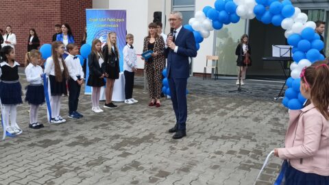 Przemówienie Burmistrza Miasta i Gminy Pleszew na otwarciu szkoły w Lenartowicach.