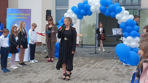 Przemówienie Dyrektor Szkoły na otwarciu szkoły w Lenartowicach.