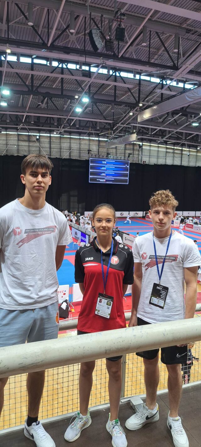 Zawodnicy PKK Pleszew na zawodach karate w Chorwacji.