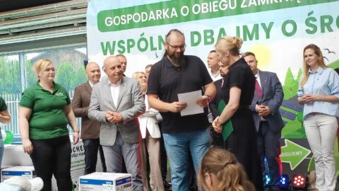 Wręczenie nagród w konkursie Region Czysty na 6 organizowanym przez Wielkopolskie Centrum Recyklingu.