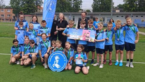 Uczniowie klas I-III z czekiem na Olimpiadzie Sportowej PPL 2025