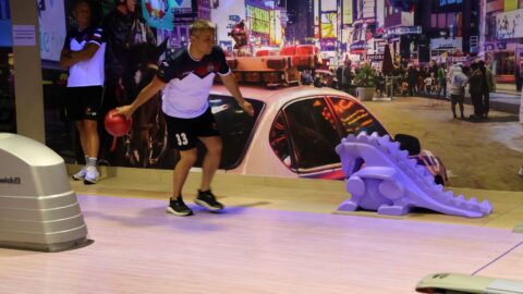 Bowling w ramach Olimpiady Sportowej PPL w kręgielni parku wodnego