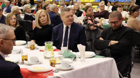 Zaproszeni goście na Wigilii dla Samotnych w Pleszewie.