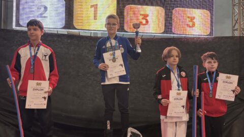 Zawodnicy Pleszewskiego Klubu Karate na podium zawodów karate w Środzie Wlkp.